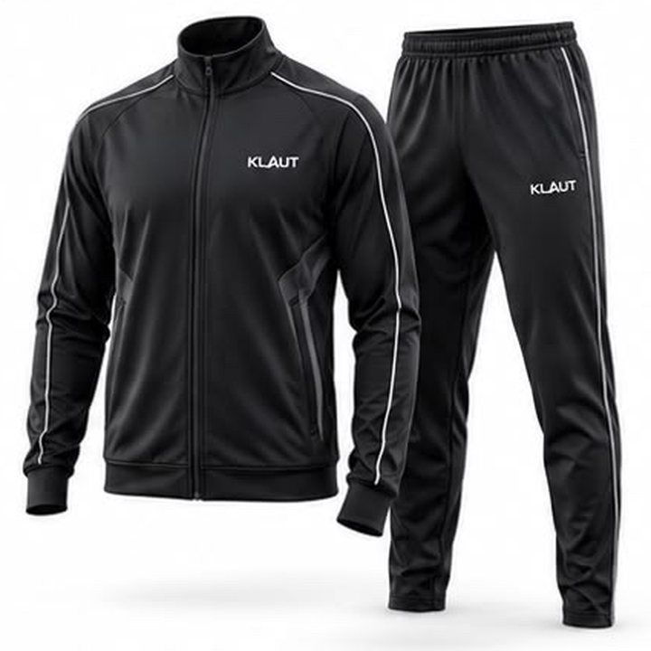 Two-piece tracksuit (KLAUT photo)